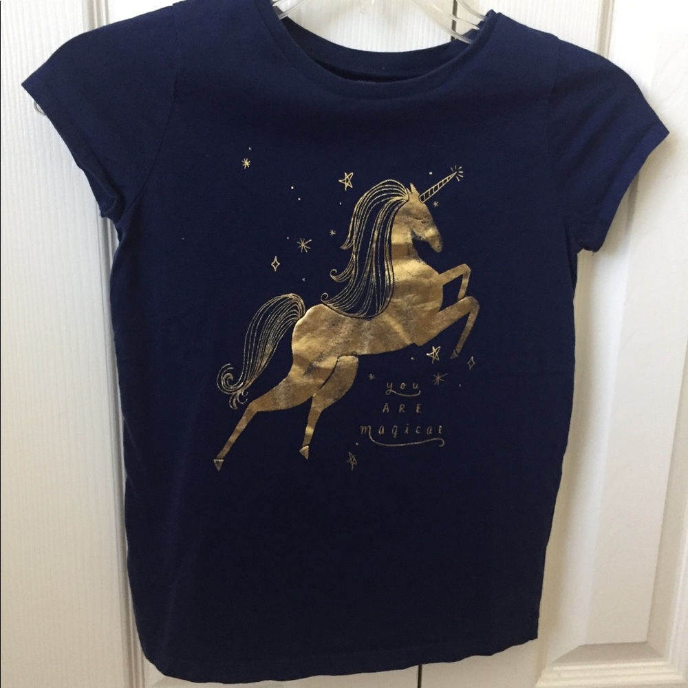 Blue top with unicorn